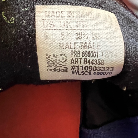 Adidas Cleats Youth size 5 - Picture 7 of 8